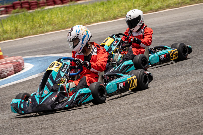 Go Kart được yêu thích nhờ cảm giác cầm lái gần mặt đường, tốc độ nhanh và tính cạnh tranh cao. 