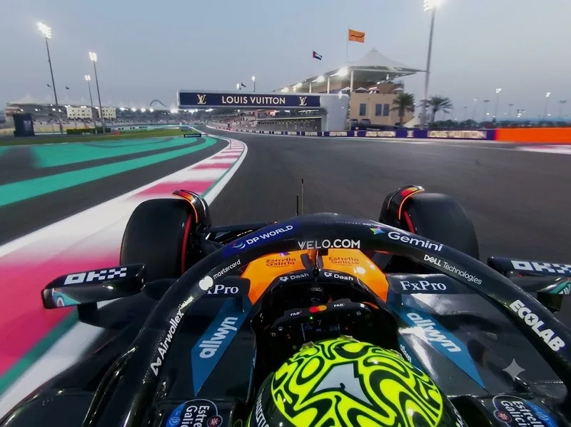 Lando Norris nổi bật với tốc độ phân hạng và kỹ năng kiểm soát xe